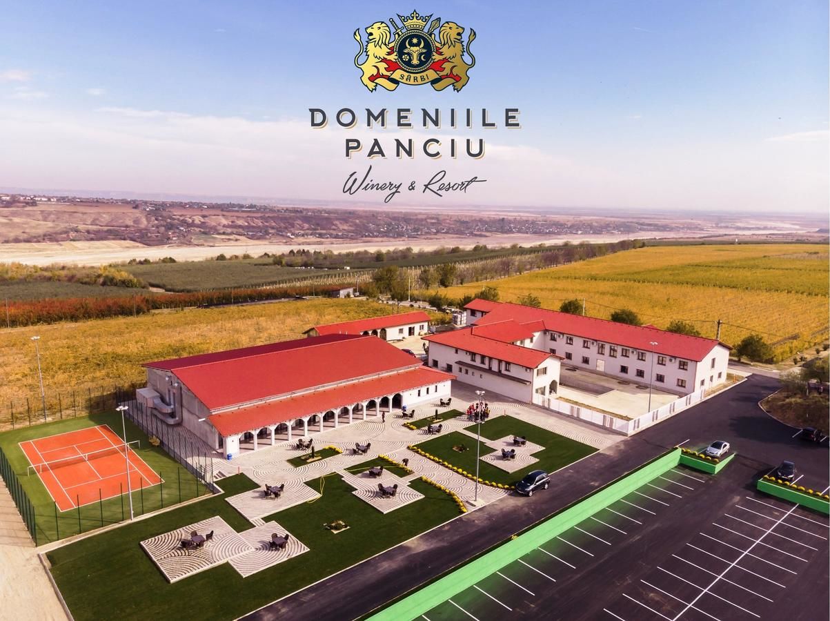 Отель Domeniile Panciu Winery & Resort Sîrbi-4