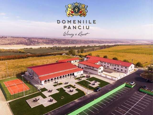 Отель Domeniile Panciu Winery & Resort Sîrbi-3